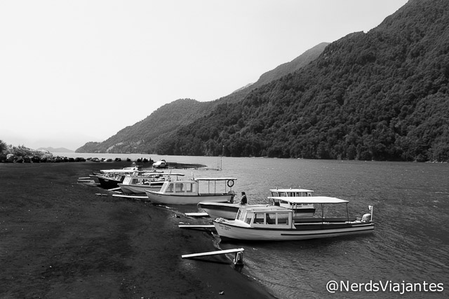Barcos que fazem o passeio pelo Lago Todos los Santos - Chile