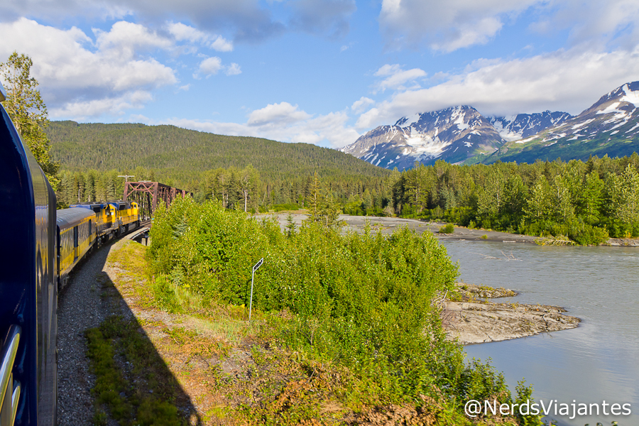 Paisagem entre Seward e Anchorage pela Alaska Railroad