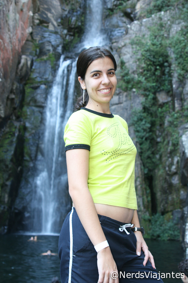 Nerd pegando emprestado o vÃ©u da cachoeira VÃ©u da Noiva na Serra do CipÃ³