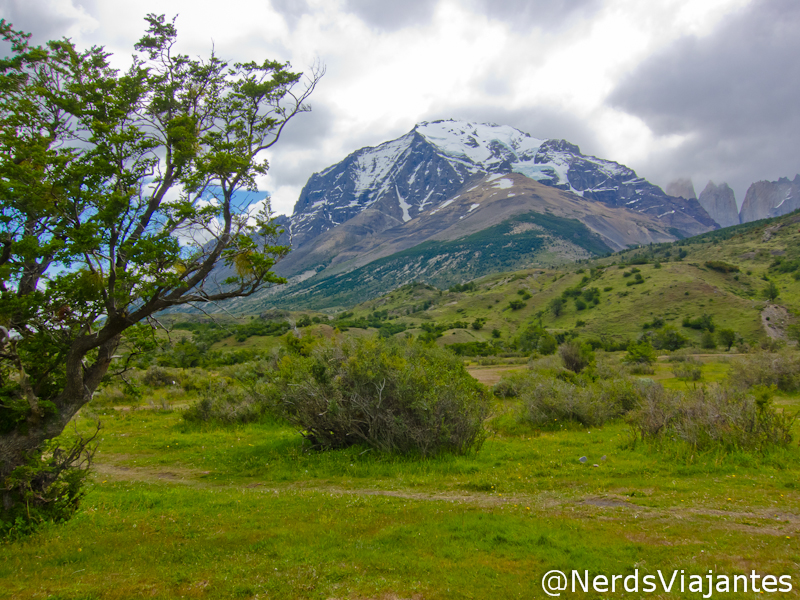 Cerro Almirante Nieto e Torres no Parque Torres del Paine - Patagônia Chilena