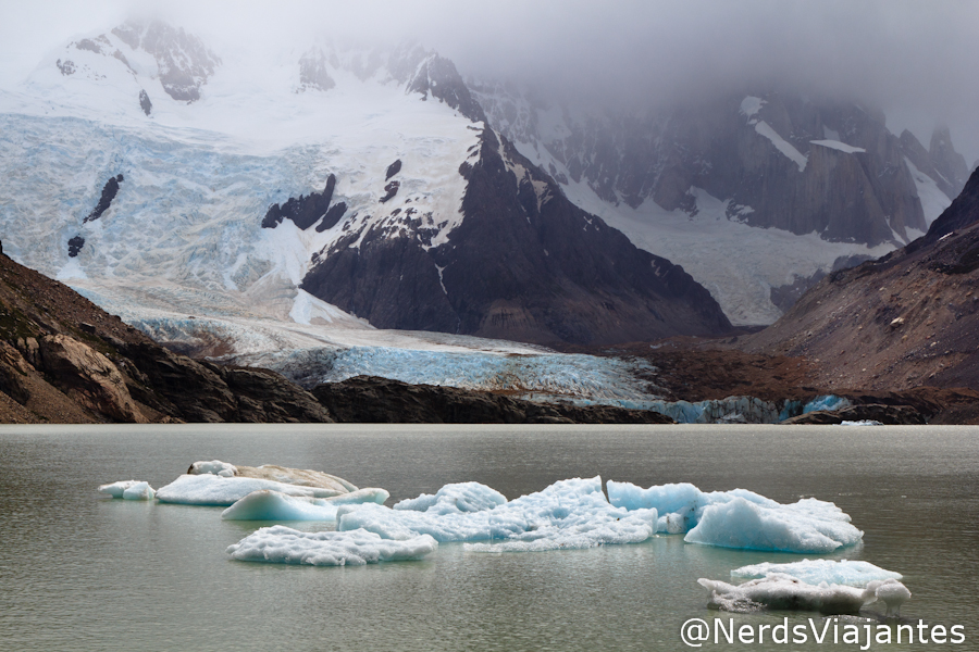 Icebergs e Glacar Grande na Laguna Torre