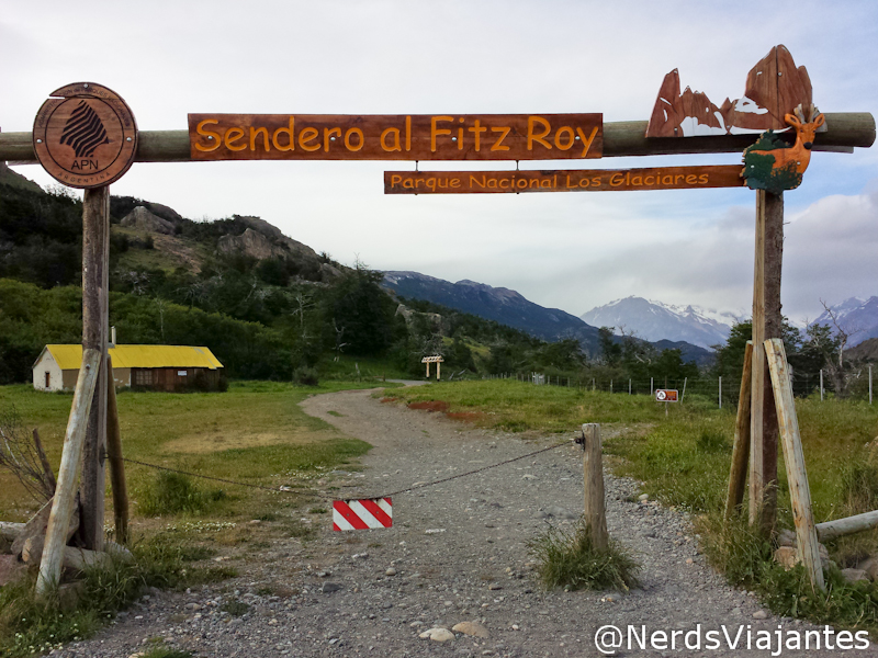 Portal no início da trilha para Laguna de Los Tres, no final da avenida San Martin - El Chaltén - Patagônia Argentina