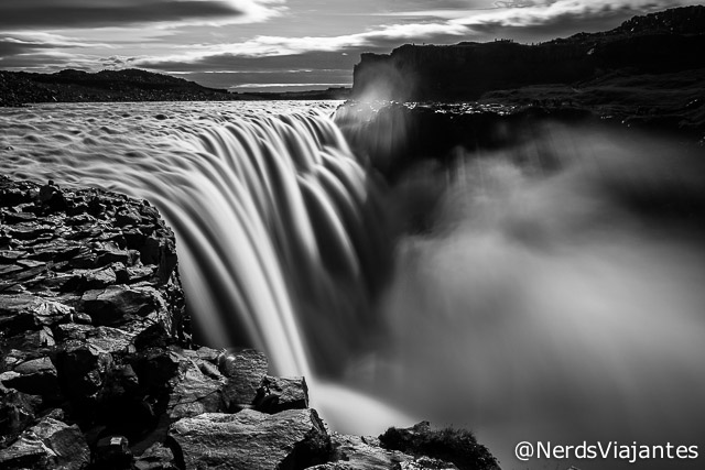 Cachoeira Detifoss, no norte da Islândia