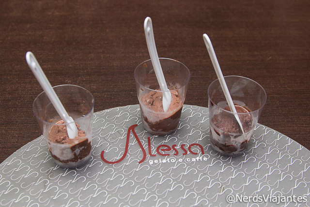 Sorvete de Chocolate Alessa, Chocolate Andrea e Sorbet Azteca da Alessa Gelato em Belo Horizonte