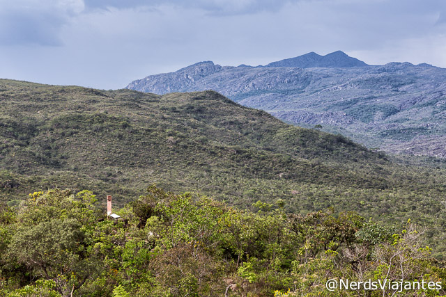 Mirante da Estrada Real com Pico dos Dois Irmãos ao fundo no Parque Estadual do Rio Preto - Minas Gerais