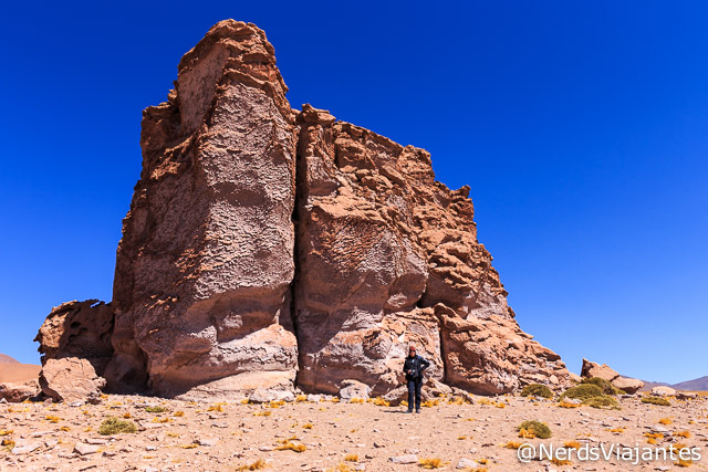 Rochas de erupções vulcânicas perto do Salar de Tara no Atacama - Chile