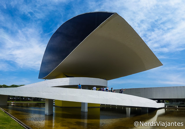 Museu Oscar Niemeyer (MON) em Curitiba - Paraná