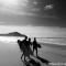 Surfistas na Praia do Rosa